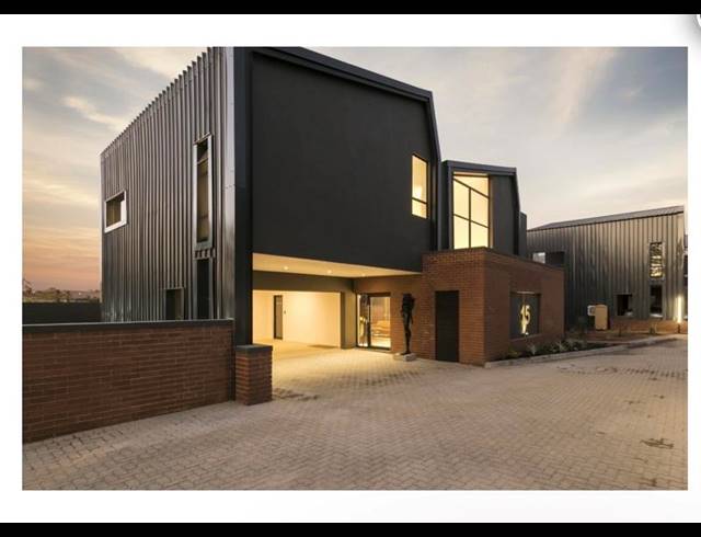 4 BEDROOM DUPLEX FOR SALE IN BROADACRES